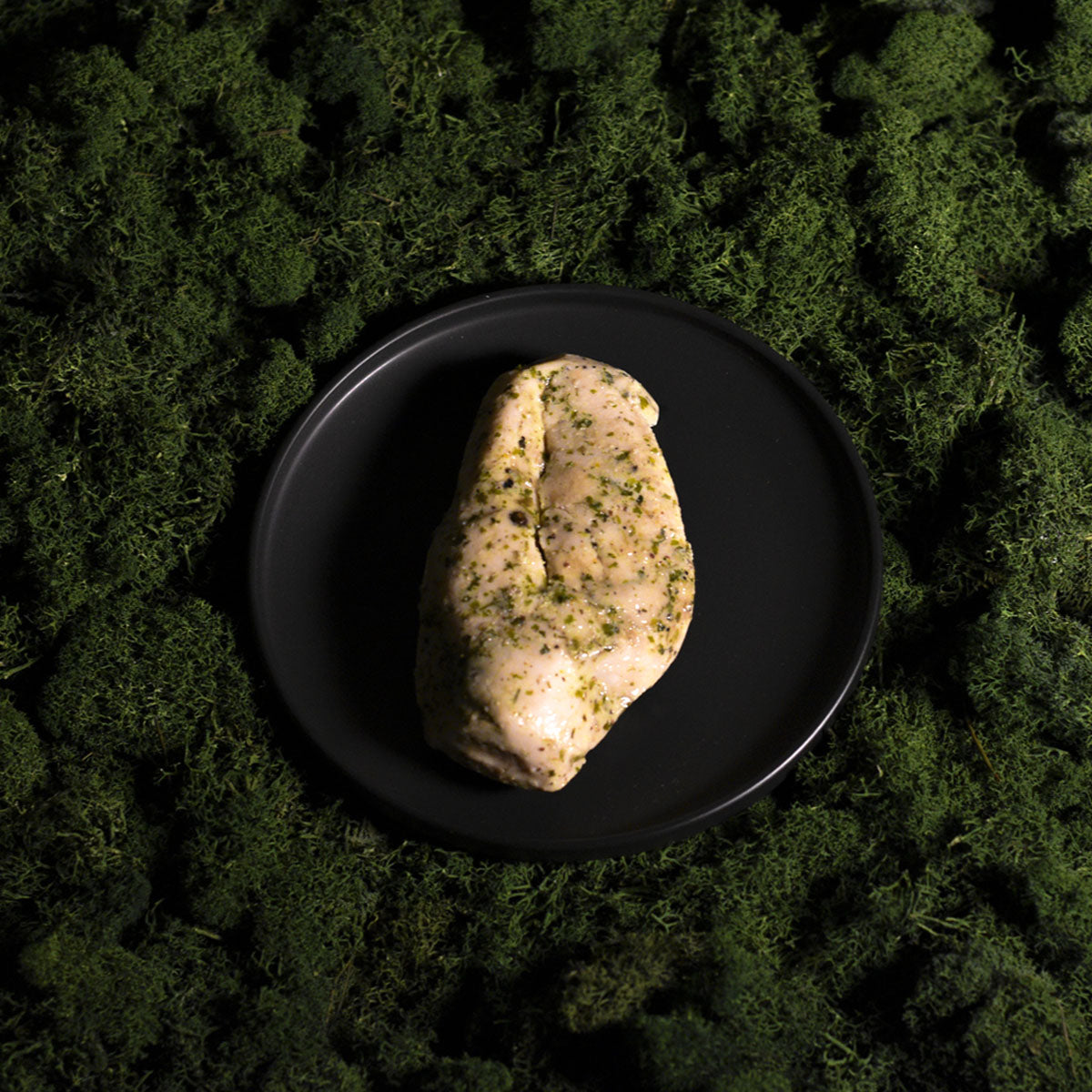 Lėtai virta „Sous vide“ vištienos krūtinėlė