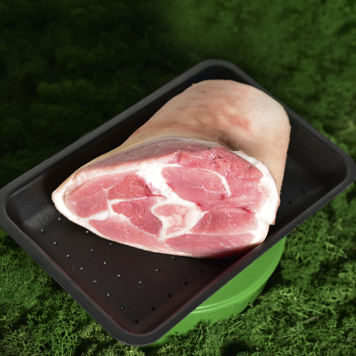 Kiaulienos karkutė su kaulu